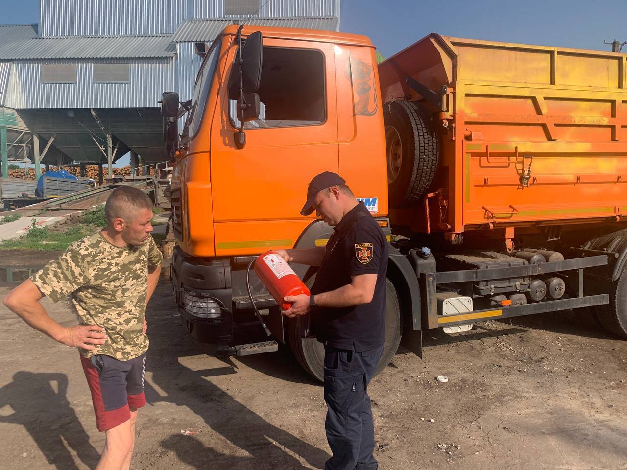 Безпека понад усе: працівники ДСНС провели рейд під час жнивної кампанії