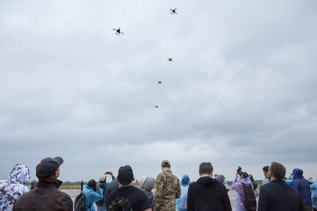 На «Армію дронів» для ЗСУ зібрали 755 мільйонів – перші «пташки» вже сьогодні відправляються на передову