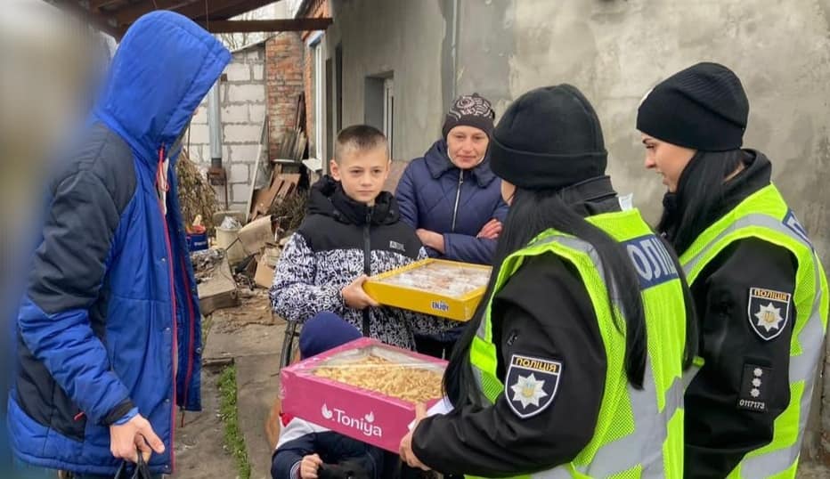 Переяславські поліцейські підтримали багатодітну родину