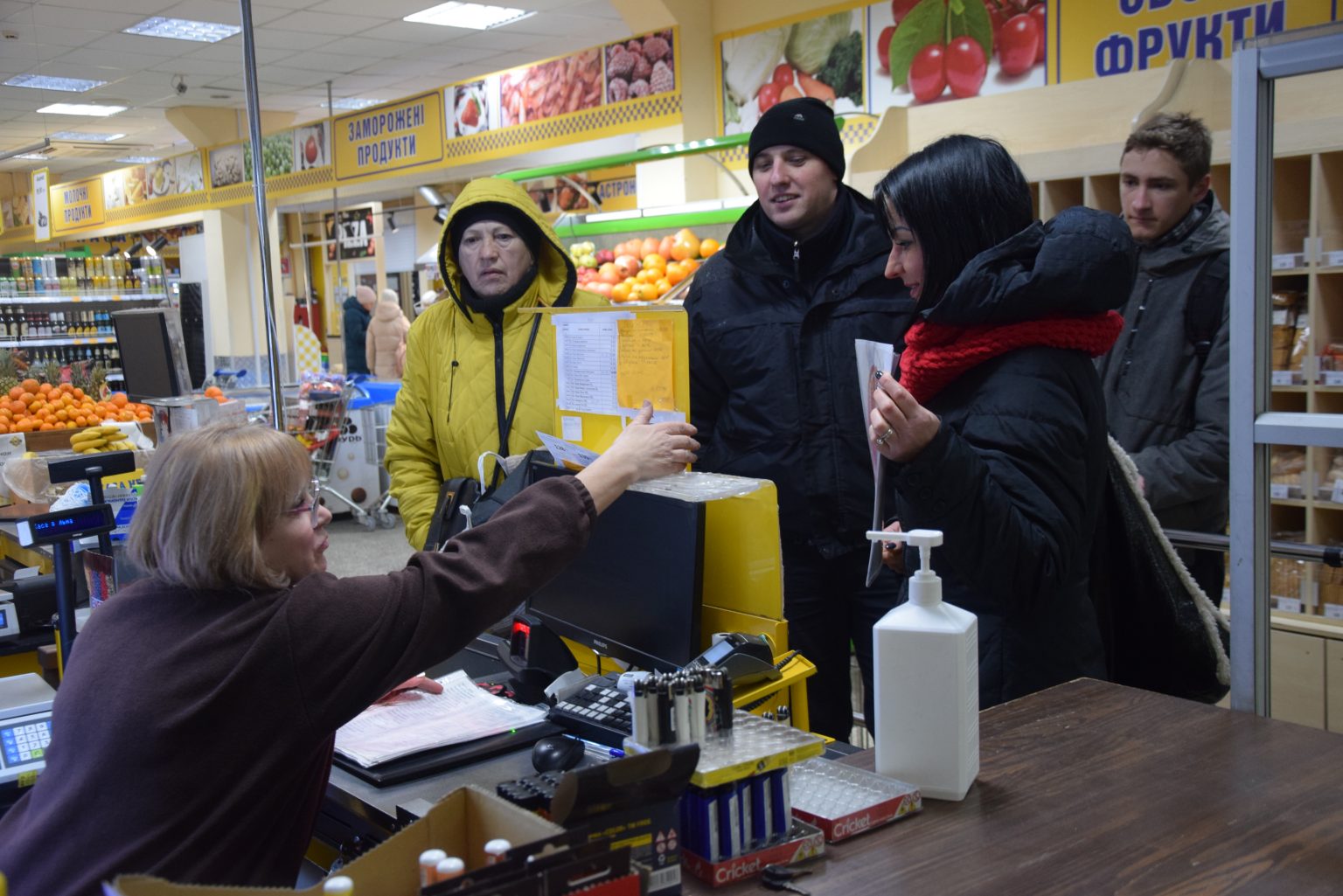 «Відповідальність починається з мене»: у Переяславі за ініціативи Молодіжної ради громади триває Всеукраїнська акція проти алкоголю  (фото)