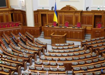 Онлайн-трансляції і селфі депутатів під час засідань ВР планують заборонити – вчора зареєстрували відповідний законопроєкт