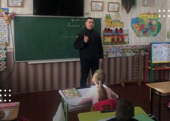 Переяславські рятувальники провели «Єдиний урок безпеки» у гімназії села Хоцьки