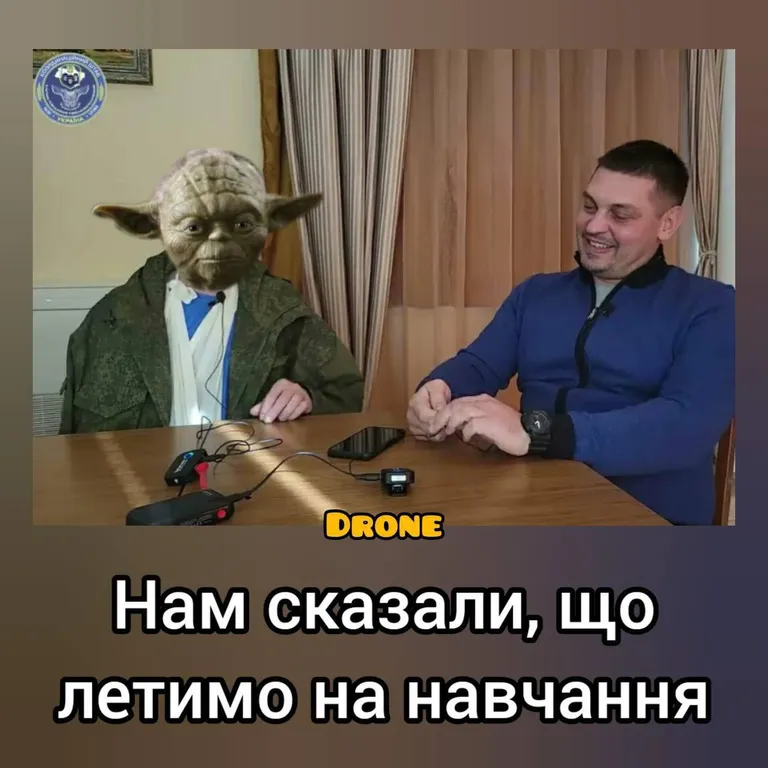 «Нам сказали, що летимо на навчання»: українці відреагували на загадкові спалахи над Києвом черговою порцією жартів