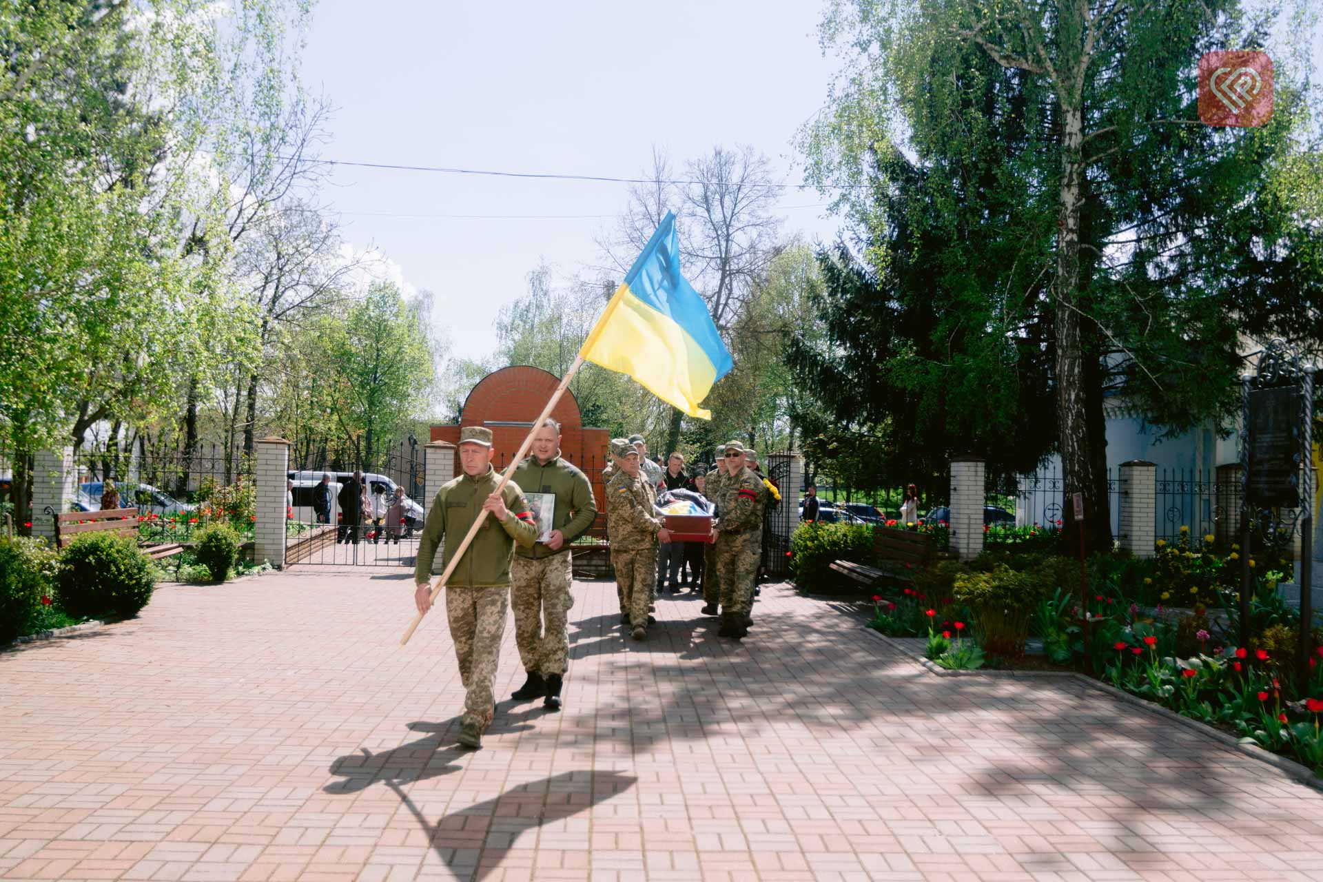 У Переяславі та Стовп’ягах велелюдно попрощалися із полеглим захисником Андрієм Блажченком