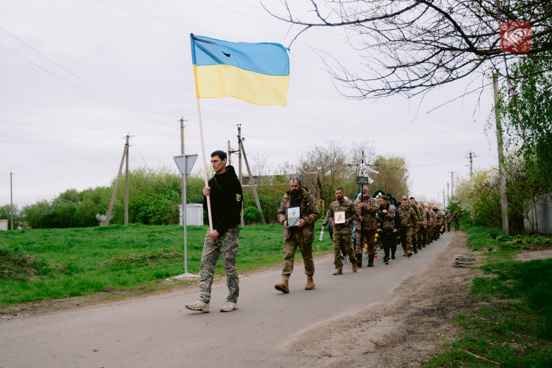 У Переяславі та Єрківцях люди провели в останній шлях воїна Віталія Михальчишина: він помер унаслідок травм отриманих при виконанні бойового завдання