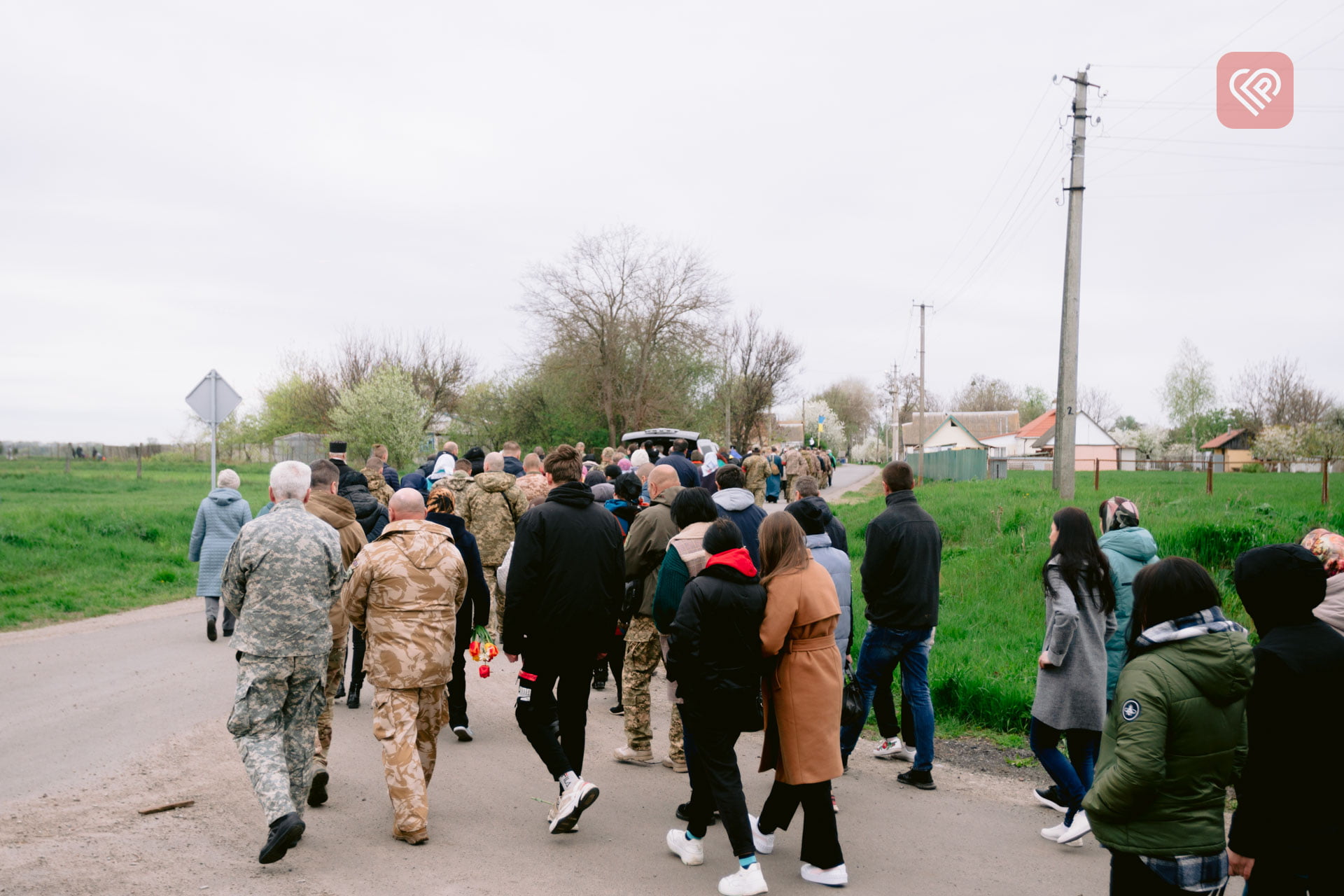 У Переяславі та Єрківцях люди провели в останній шлях воїна Віталія Михальчишина: він помер унаслідок травм отриманих при виконанні бойового завдання