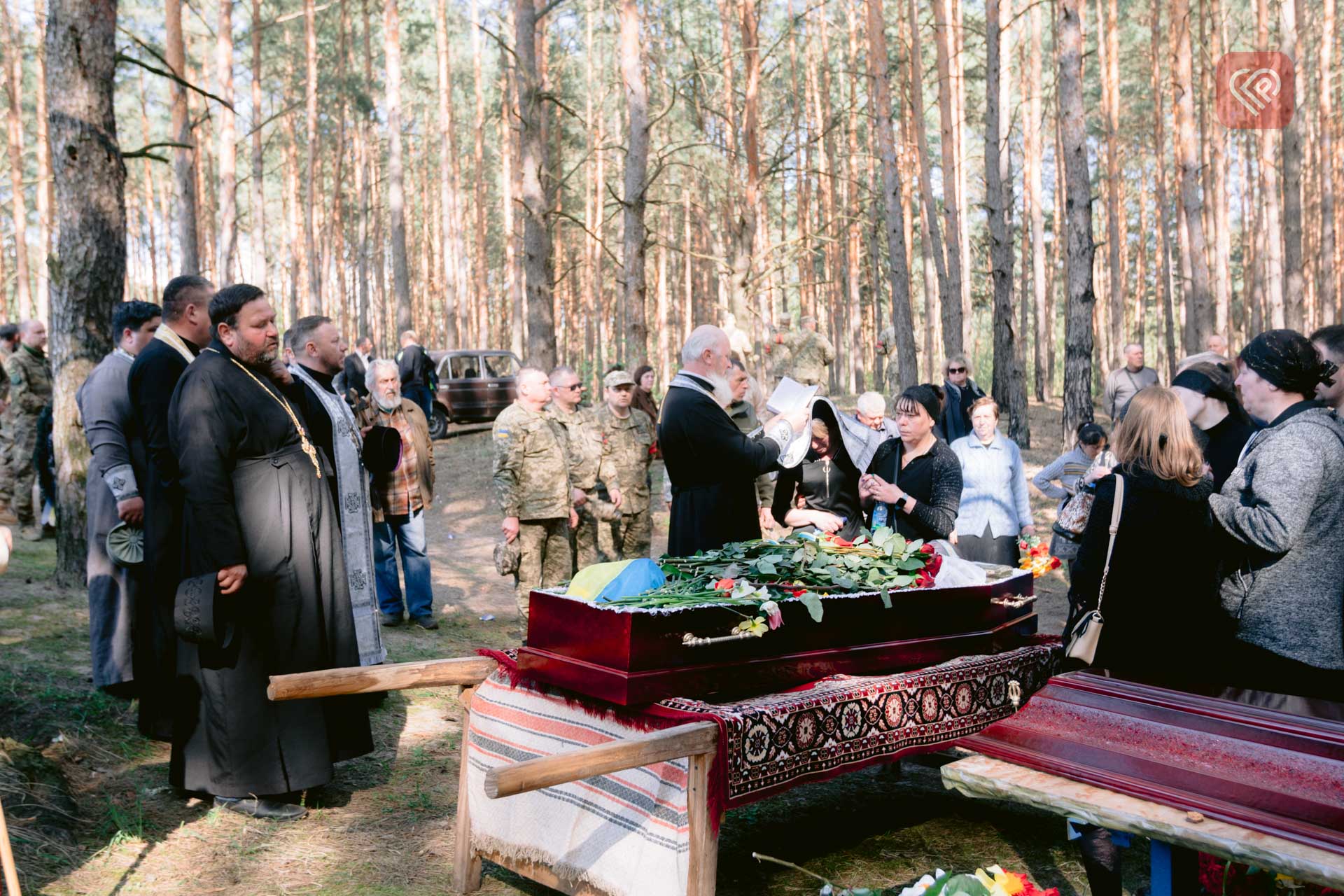 У Переяславі та Стовп’ягах велелюдно попрощалися із полеглим захисником Андрієм Блажченком