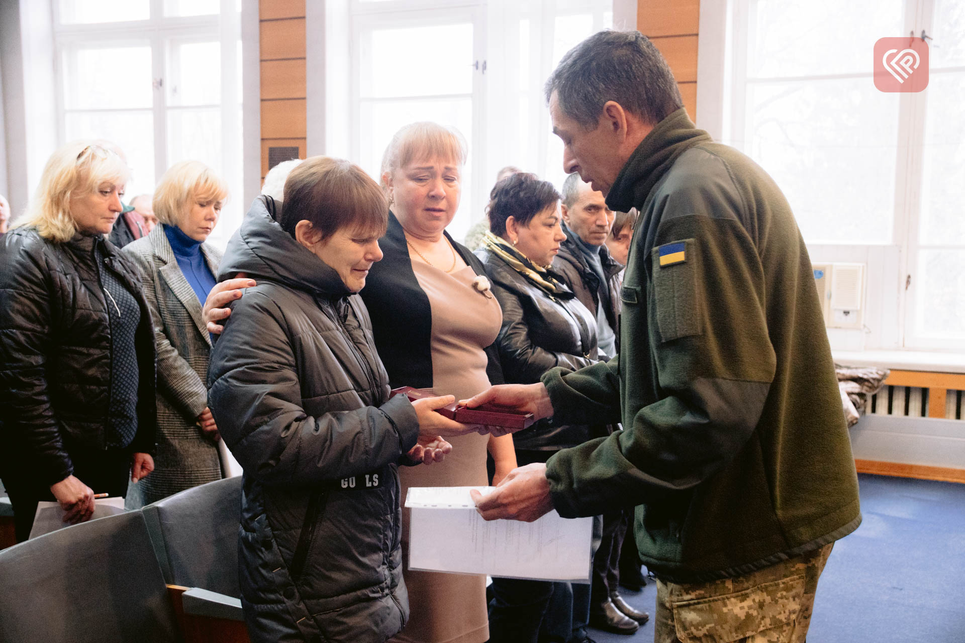 Орден «За мужність» ІІІ ступеня та орденську книжку нагородженого Указом Президента України від 12 серпня 2022 року Потапенка Сергія Олександровича передано його матері Потапенко Наталії Петрівні.