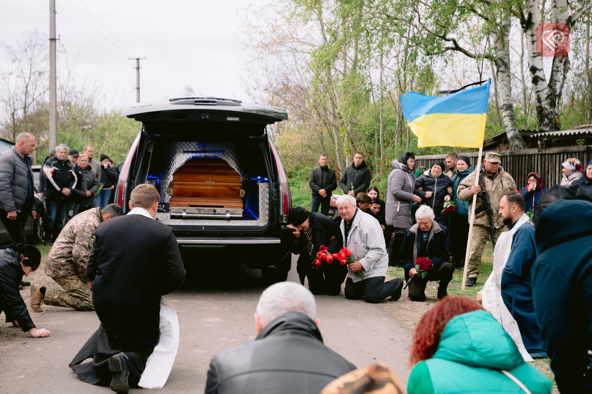 У Переяславі та Єрківцях люди провели в останній шлях воїна Віталія Михальчишина: він помер унаслідок травм отриманих при виконанні бойового завдання