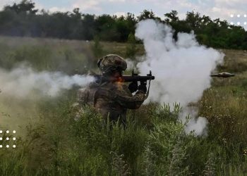 На лінії фронту відбулося 23 бойових зіткнення, наші захисники тримають позиції та просуваються вперед – оперативна аналітика та втрати ворога станом на ранок 21 вересня