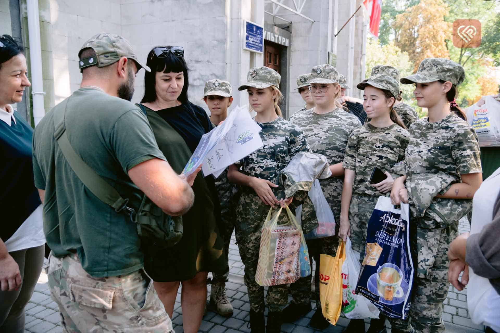 «Замість квітів – допомога ЗСУ»: у Переяславському ліцеї «Патріот» провели благодійну акцію