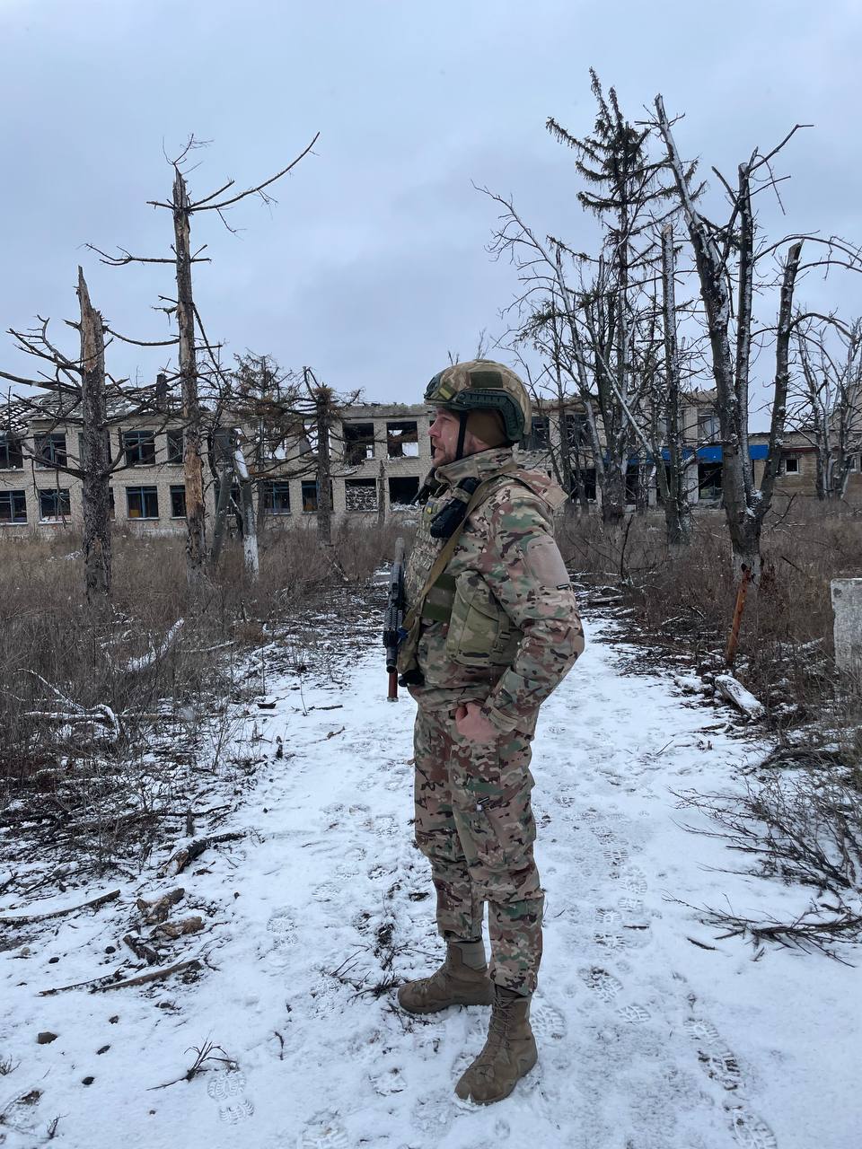 Переяславські волонтери поїхали на передову з відомим українським актором: «Показали, що допомогу передаємо безпосередньо хлопцям»