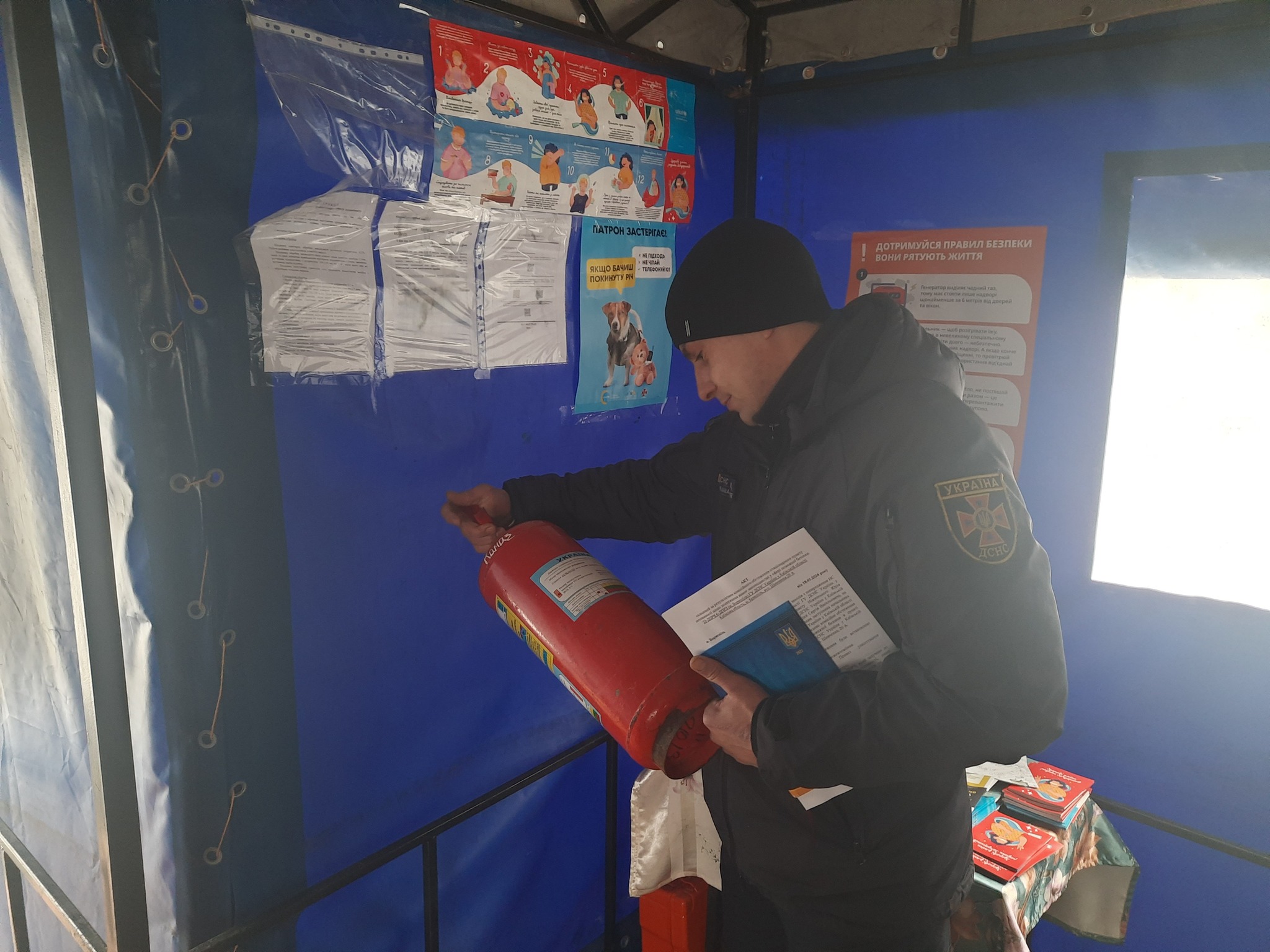 Рятувальники Бориспільщини провели огляд Пунктів Незламності щодо дотримання правил пожежної безпеки