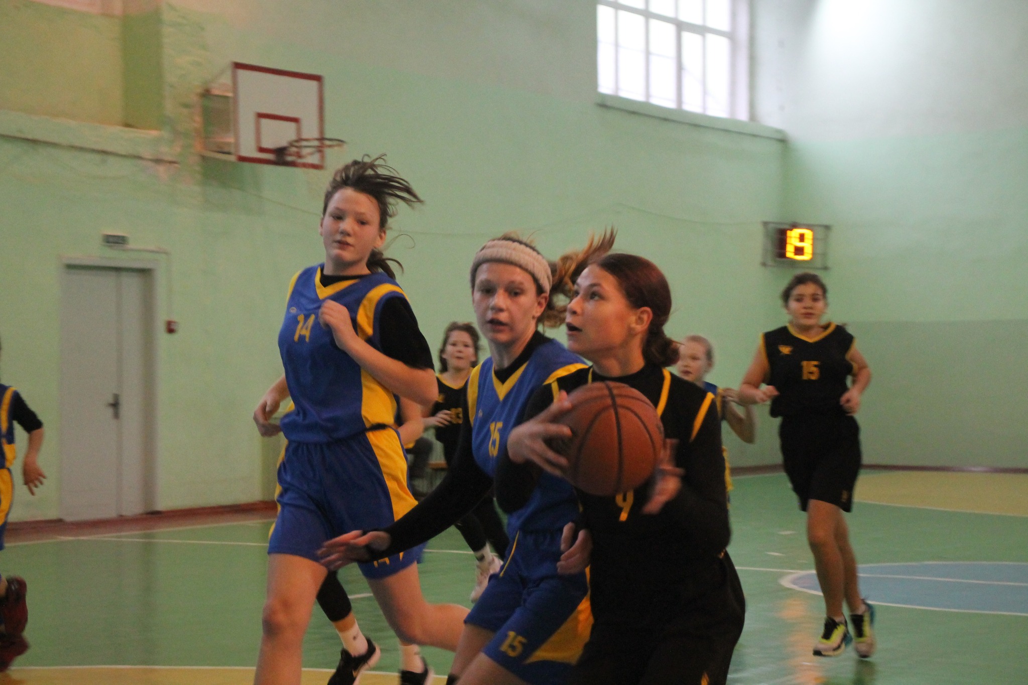 Переяславські баскетболісти чотири рази перемогли своїх суперників із Коростеня, Черкас та Фастова та двічі поступились