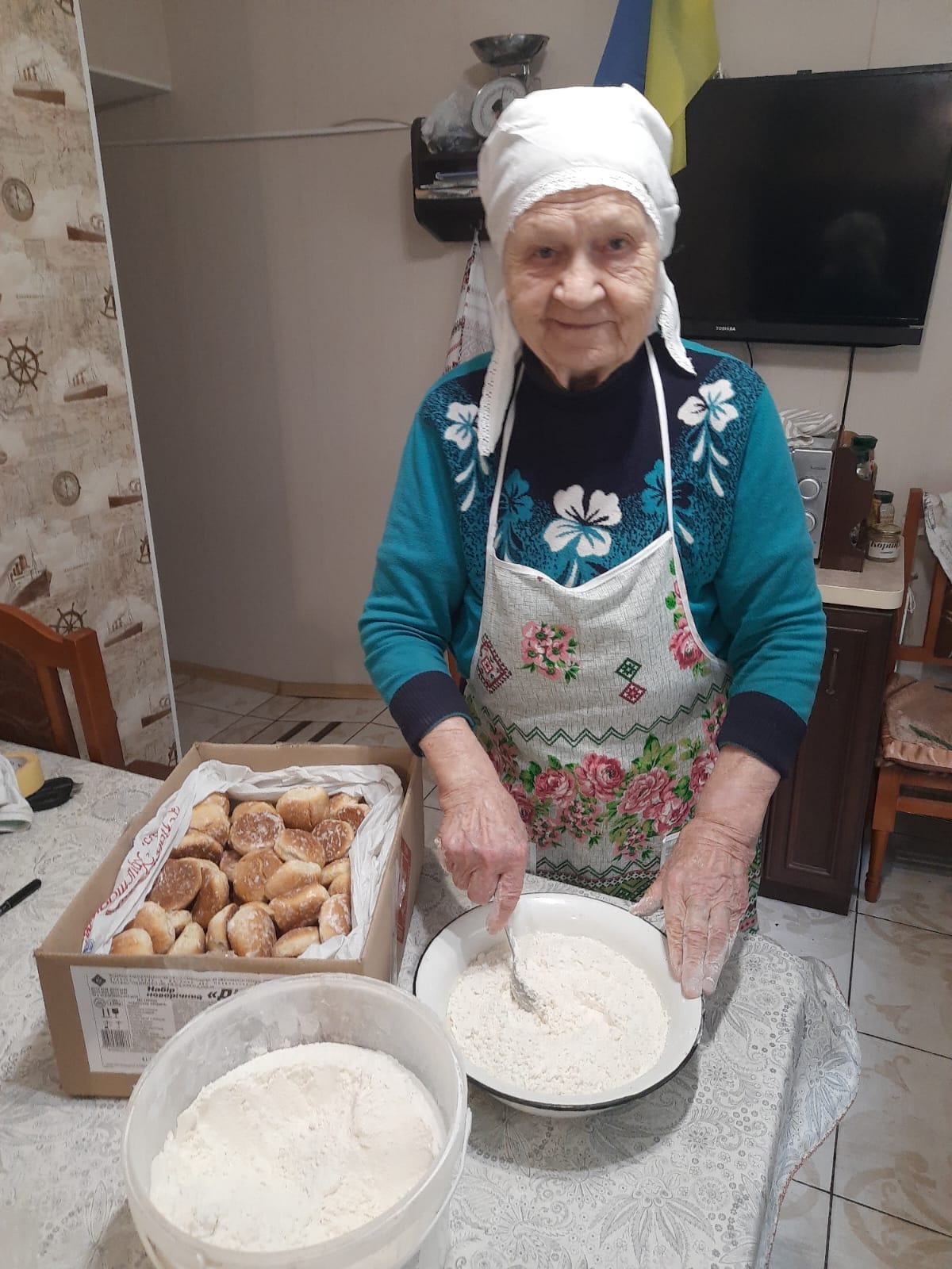 Жителі Переяславщини допомагають ЗСУ пережити морози: передали систему опалення, дровокол і теплі шкарпетки