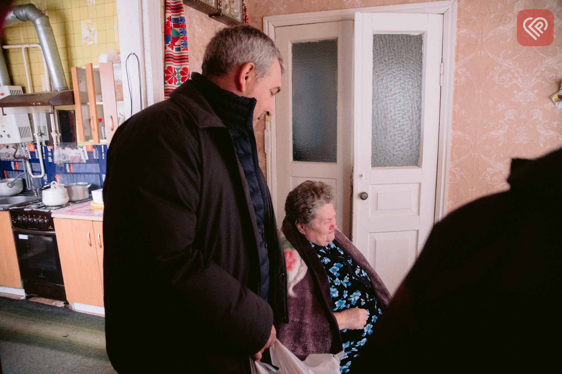 Волонтер із Парижа закупив продукти на майже 2 тисячі євро для підопічних переяславського Центру надання соціальних послуг