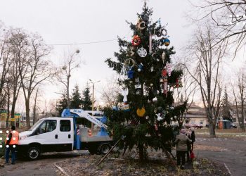 Начальник відділу культури розповів, чи ставитимуть у Переяславі новорічну ялинку