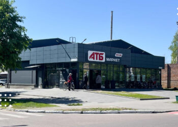 У Переяславі встановлять нові дорожні знаки: впорядкують паркування біля центрального АТБ