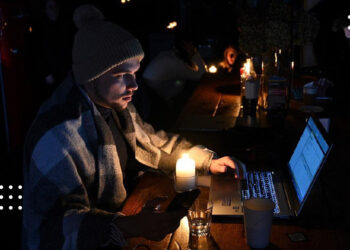 Графіки відключення світла на Київщині та у Києві 10 листопада