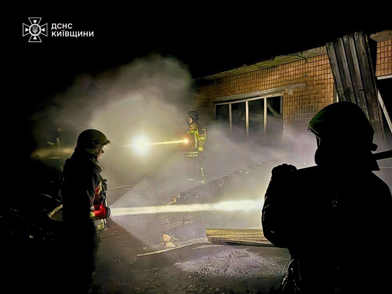 атака фастів руйнування